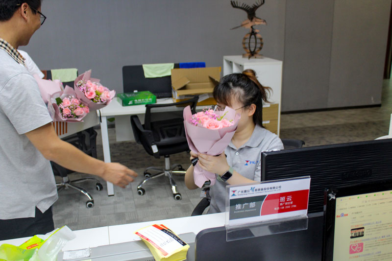 震儀股份520情人節現場