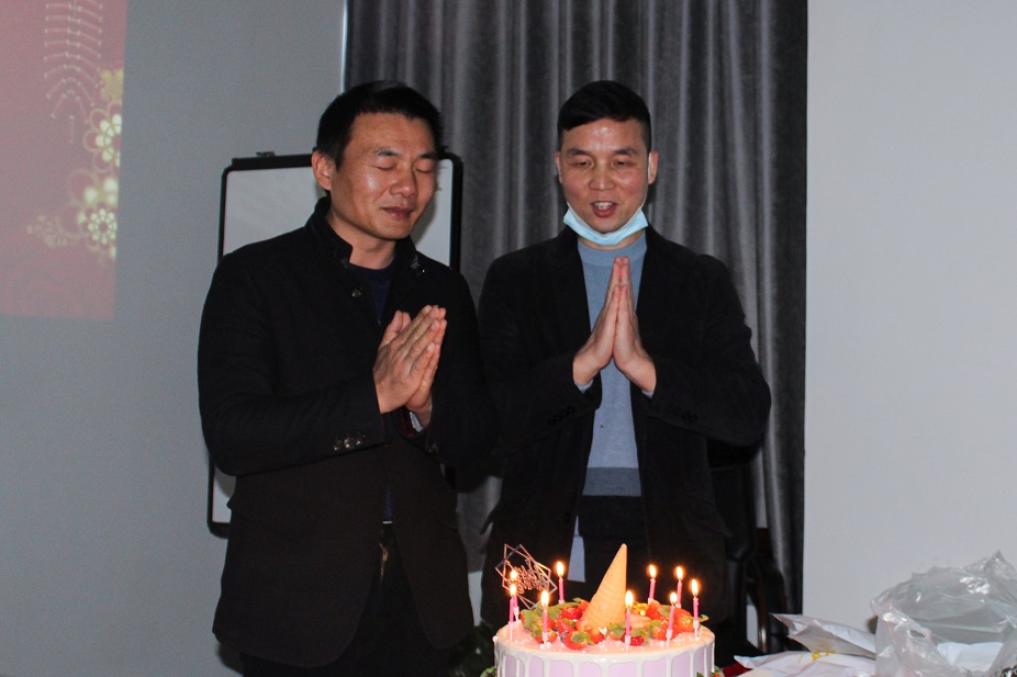 震儀股份 | 2022年第四季度員工生日會(huì)